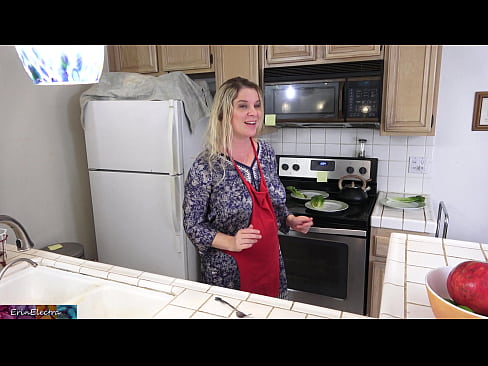 ❤️ Stepmom milking him in the kitchen before his date ❤ Fucking video at en-us.courseclass.ru ❤