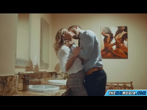 ❤️ When a busty blonde seduces you in a public restroom ❤ Fucking video at en-us.courseclass.ru ❤